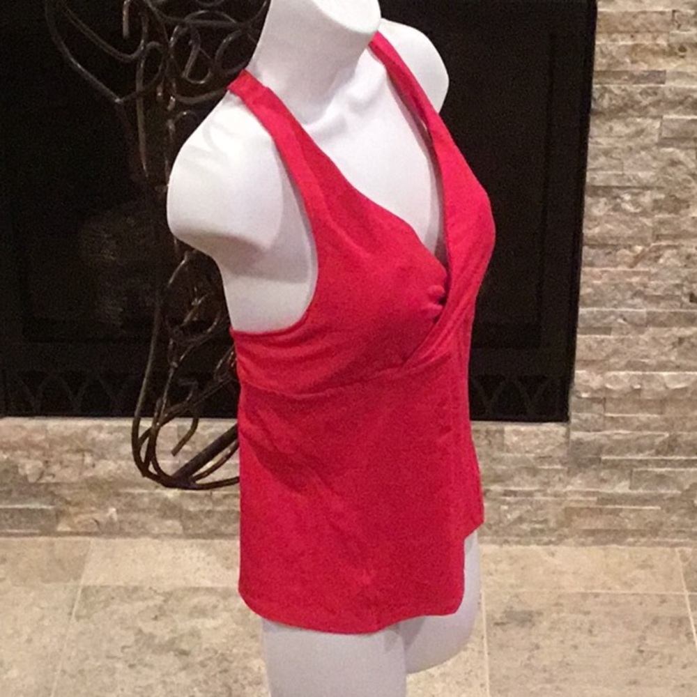 ⛹️♀️ WORKOUT TOP ⛹️♀️ - Picture 2 of 5
